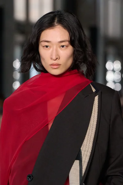 Look 79